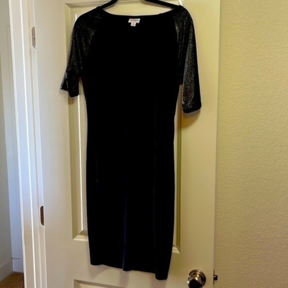 Lularoe black sparkly dress size medium NWOT